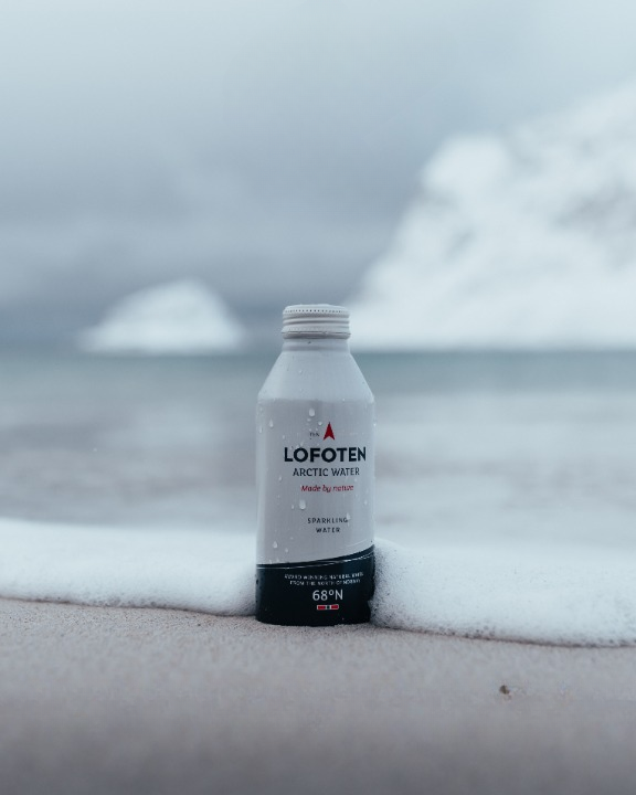 Agua ártica de Lofoten